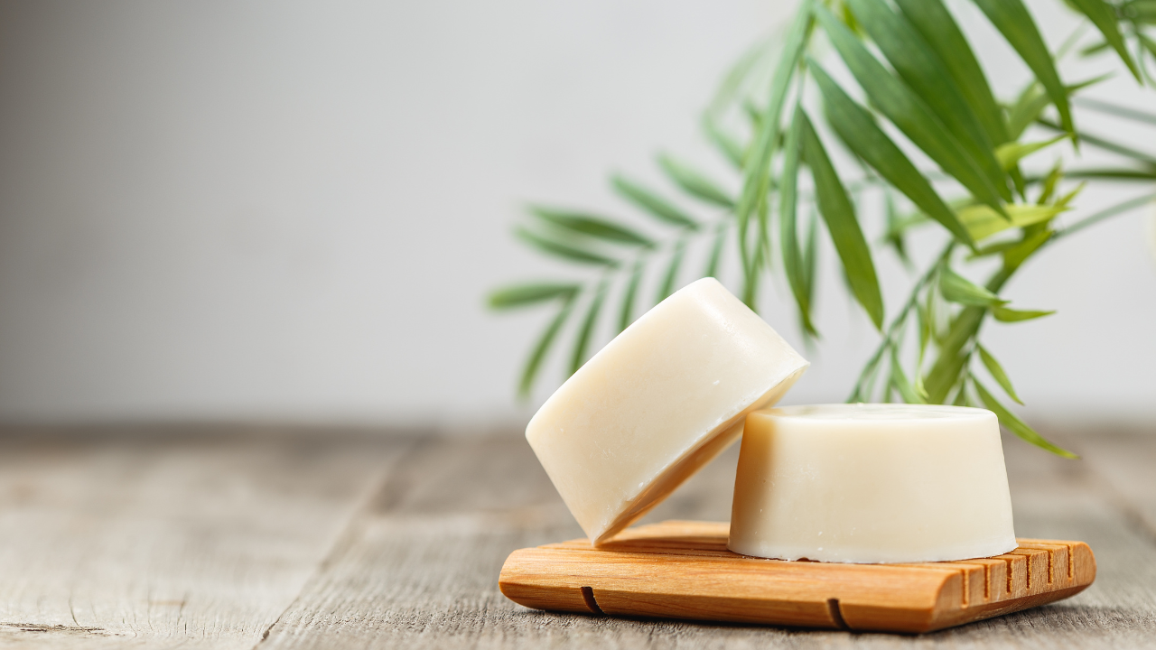 Natural Dish Soap: Top Eco-Friendly Options for 2024
