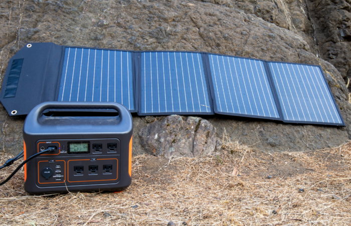 Portable Power Stations with Solar Panels: Efficient Off-Grid Energy Solutions